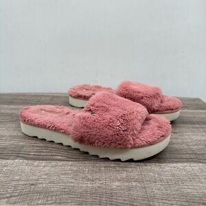 KOOLABURA-UGG pink furry slip on woman barbiecore feminine comfort slipper.  9